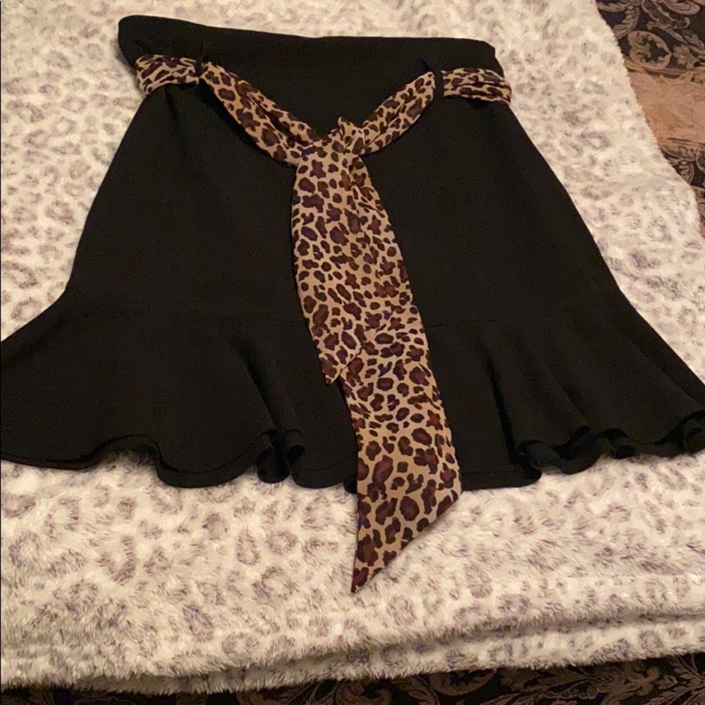 CATO sz 14 Black Flare Skirt w/ Print Sash Belt